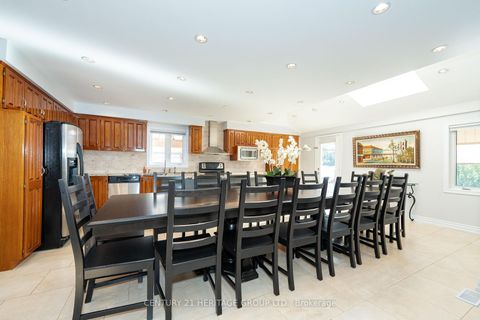 Photo 7 at 125 Anthony Road, CFB, Toronto