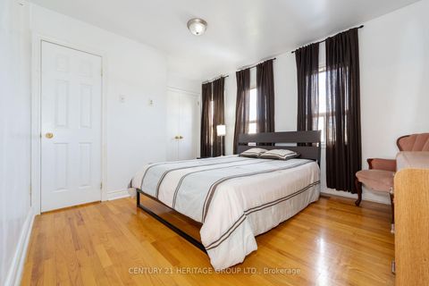 Photo 14 at 125 Anthony Road, CFB, Toronto