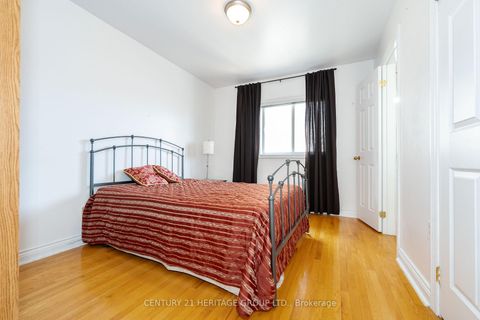 Photo 16 at 125 Anthony Road, CFB, Toronto