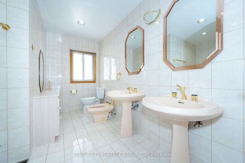 Photo 17 at 125 Anthony Road, CFB, Toronto