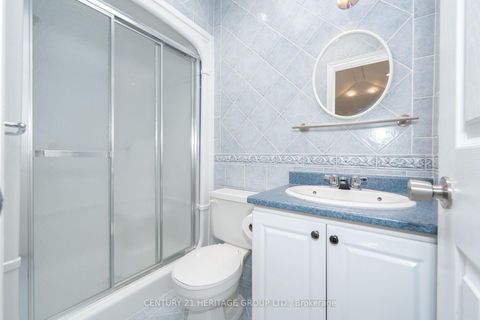 Photo 19 at 125 Anthony Road, CFB, Toronto