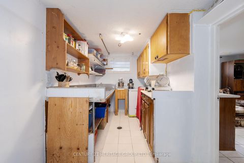 Photo 25 at 125 Anthony Road, CFB, Toronto