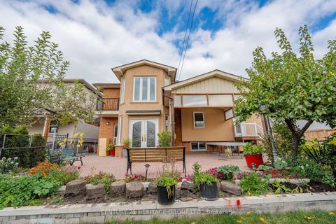 Photo 32 at 125 Anthony Road, CFB, Toronto