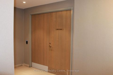 Photo 15 at 1402 - 1603 Eglinton Avenue W, Oakwood Village, Toronto