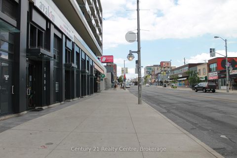 Photo 17 at 1402 - 1603 Eglinton Avenue W, Oakwood Village, Toronto