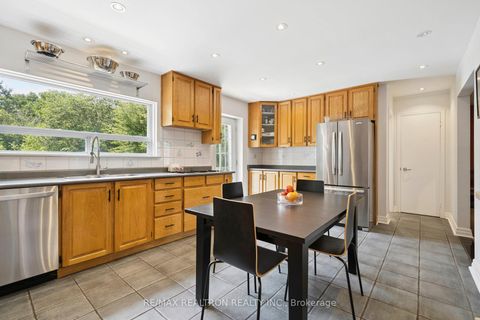 Photo 15 at 72 Walmer Road, North Richvale, Richmond Hill