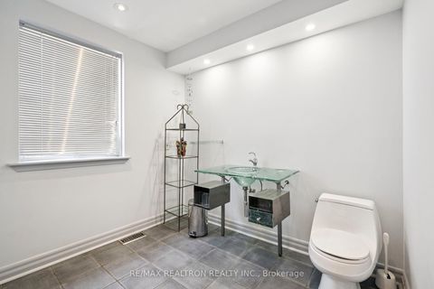 Photo 19 at 72 Walmer Road, North Richvale, Richmond Hill