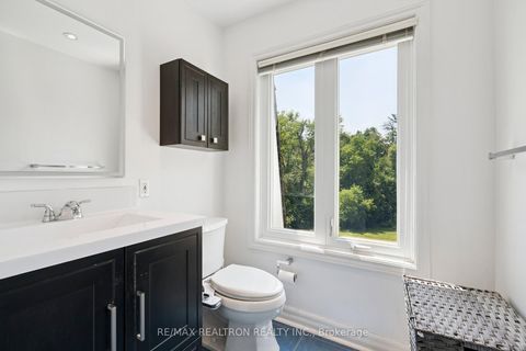 Photo 36 at 72 Walmer Road, North Richvale, Richmond Hill