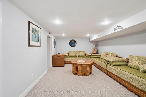 Photo 37 at 72 Walmer Road, North Richvale, Richmond Hill