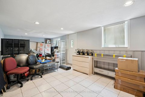 Photo 38 at 72 Walmer Road, North Richvale, Richmond Hill
