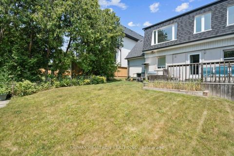 Photo 43 at 72 Walmer Road, North Richvale, Richmond Hill