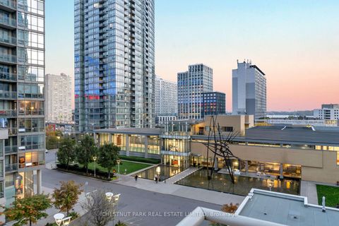 Photo 11 at 709 - 10 Navy Wharf Court, Waterfront Communities C1, Toronto