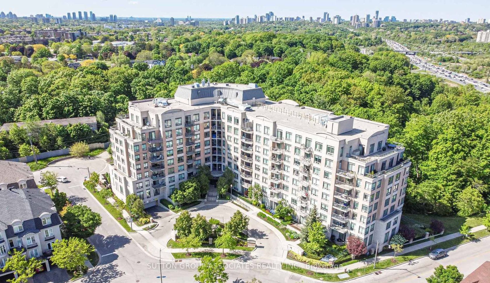 107 - 16 Dallimore Circle, Don Mills, Toronto 