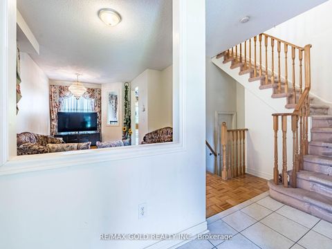 Photo 5 at 17 Mourning Dove Crescent, Malvern, Toronto