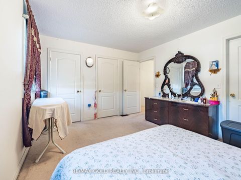 Photo 20 at 17 Mourning Dove Crescent, Malvern, Toronto