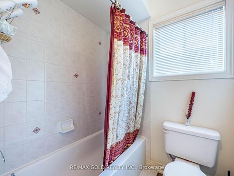 Photo 27 at 17 Mourning Dove Crescent, Malvern, Toronto