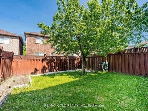 Photo 36 at 17 Mourning Dove Crescent, Malvern, Toronto