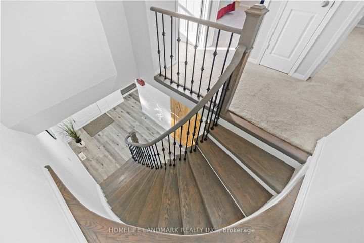 Photo 5 at 1544 Kirkrow Crescent, East Credit, Mississauga