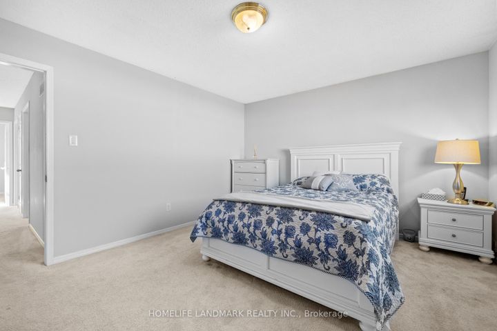 Photo 7 at 1544 Kirkrow Crescent, East Credit, Mississauga