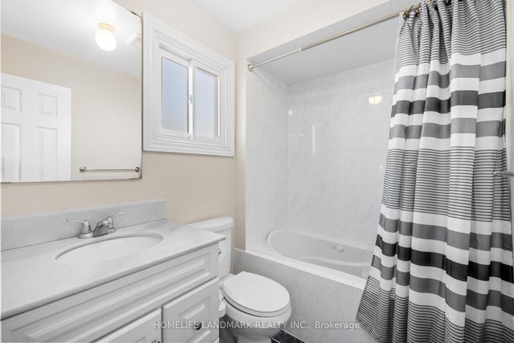 Photo 9 at 1544 Kirkrow Crescent, East Credit, Mississauga
