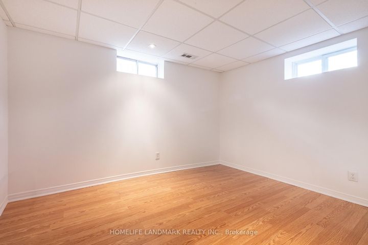 Photo 23 at 1544 Kirkrow Crescent, East Credit, Mississauga