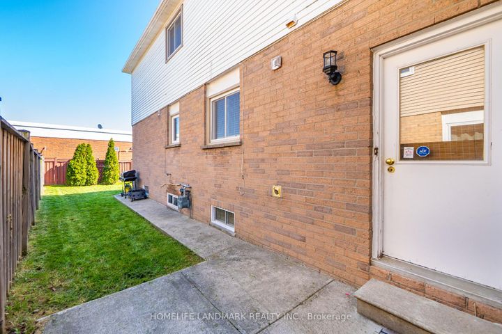 Photo 27 at 1544 Kirkrow Crescent, East Credit, Mississauga