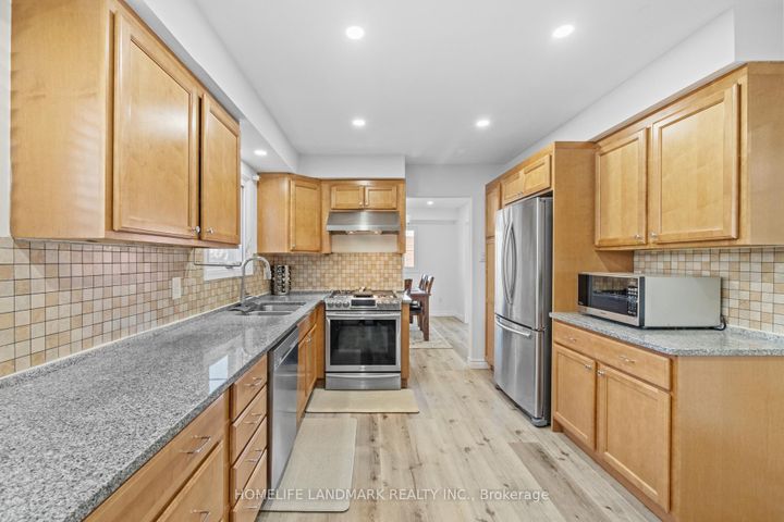 Photo 41 at 1544 Kirkrow Crescent, East Credit, Mississauga