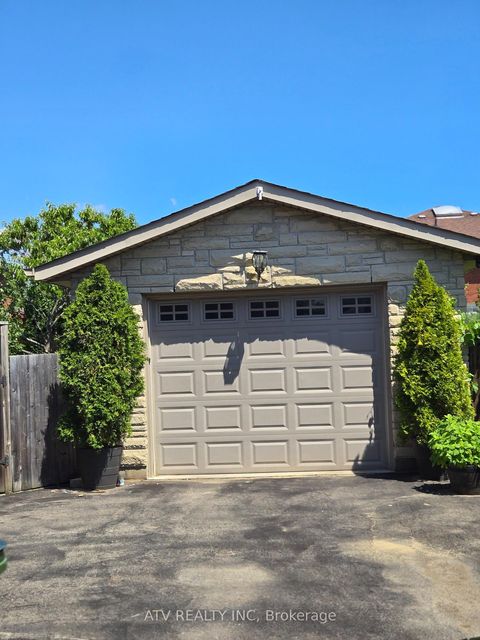 Photo 2 at 171 Beta Street, Alderwood, Toronto