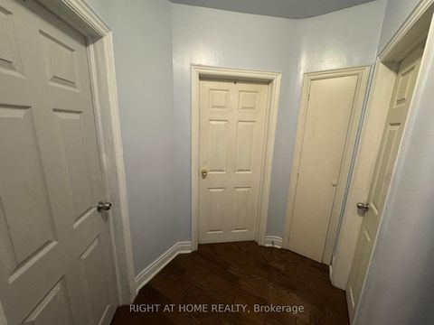 Photo 10 at 8 Culnan Avenue, City Centre West, Toronto