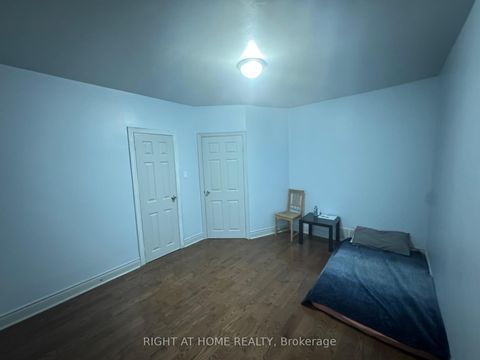 Photo 12 at 8 Culnan Avenue, City Centre West, Toronto