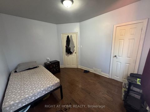Photo 14 at 8 Culnan Avenue, City Centre West, Toronto