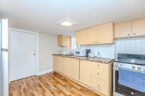 Photo 31 at 8 Culnan Avenue, City Centre West, Toronto