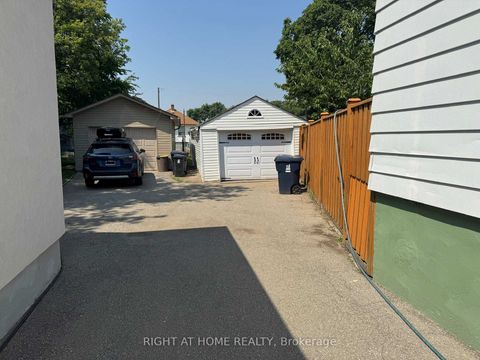 Photo 36 at 8 Culnan Avenue, City Centre West, Toronto