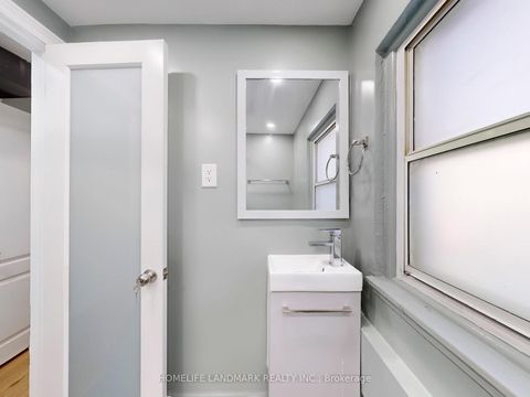 Photo 31 at 24 Kewbeach Avenue, The Beaches, Toronto
