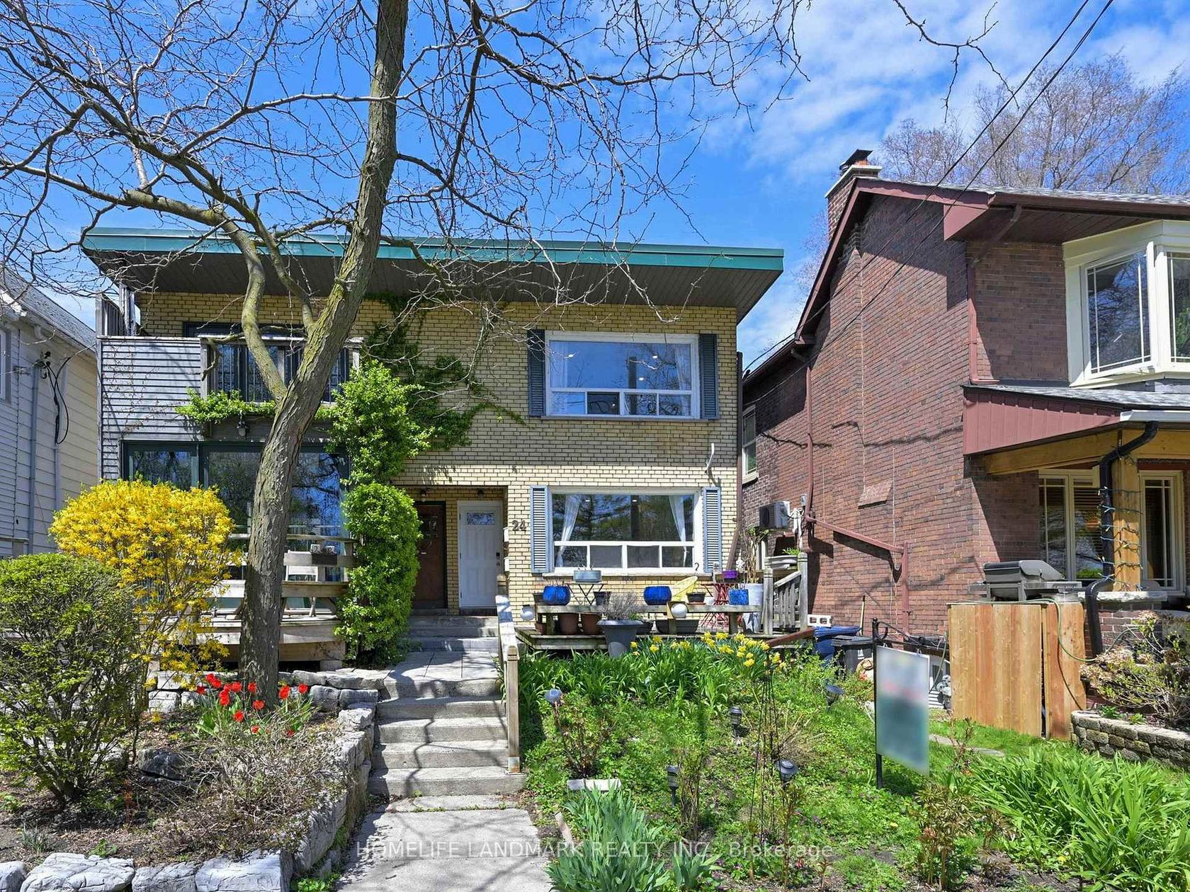 24 Kewbeach Avenue, The Beaches, Toronto 