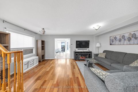 Photo 6 at 11 Neuchatel Avenue, Vellore Village, Vaughan