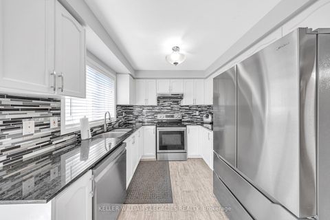 Photo 14 at 11 Neuchatel Avenue, Vellore Village, Vaughan