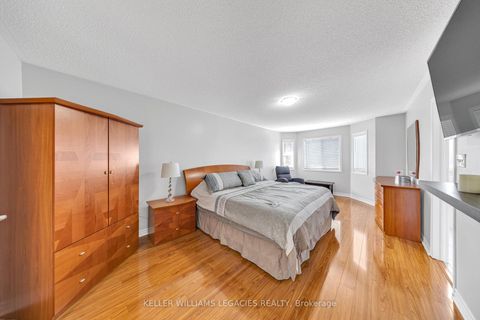 Photo 22 at 11 Neuchatel Avenue, Vellore Village, Vaughan