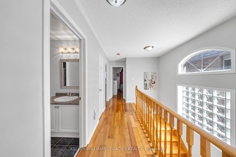 Photo 27 at 11 Neuchatel Avenue, Vellore Village, Vaughan