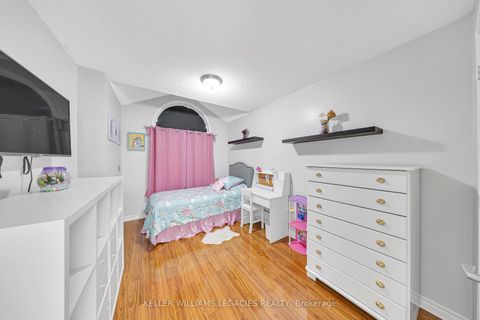 Photo 31 at 11 Neuchatel Avenue, Vellore Village, Vaughan