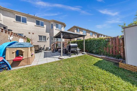 Photo 41 at 11 Neuchatel Avenue, Vellore Village, Vaughan