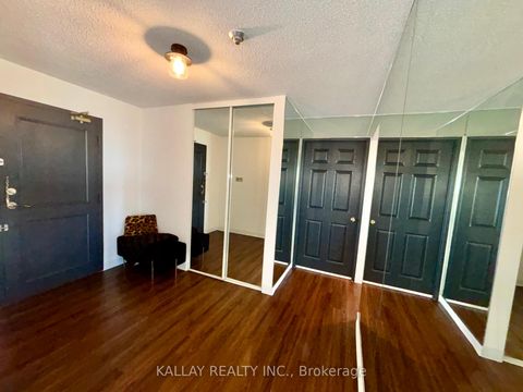 Photo 3 at 1505 - 7300 Yonge Street, Yorkhill, Vaughan