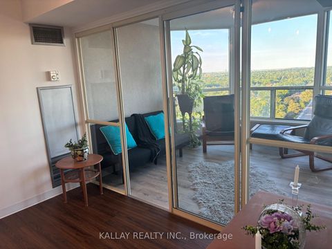 Photo 20 at 1505 - 7300 Yonge Street, Yorkhill, Vaughan