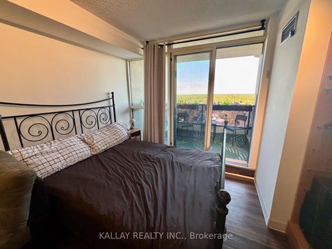 Photo 23 at 1505 - 7300 Yonge Street, Yorkhill, Vaughan