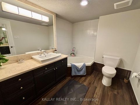 Photo 25 at 1505 - 7300 Yonge Street, Yorkhill, Vaughan