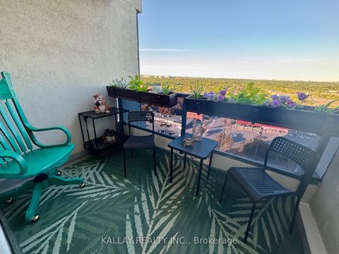 Photo 28 at 1505 - 7300 Yonge Street, Yorkhill, Vaughan