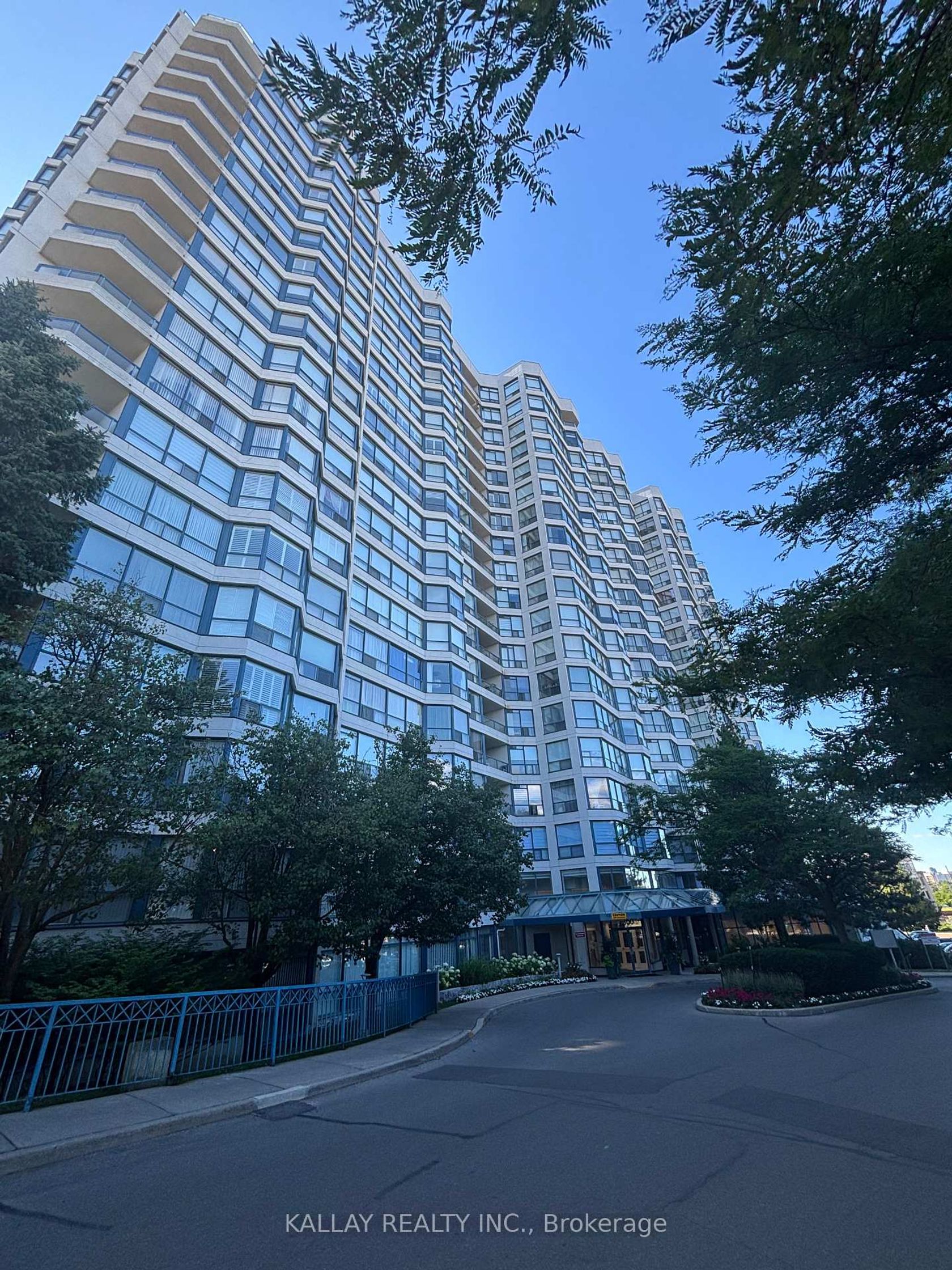1505 - 7300 Yonge Street, Yorkhill, Vaughan 