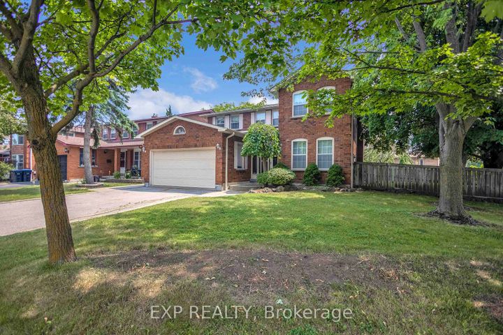 Photo 1 at 2138 The Chase, Central Erin Mills, Mississauga