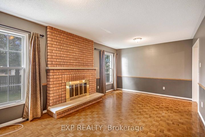 Photo 9 at 2138 The Chase, Central Erin Mills, Mississauga