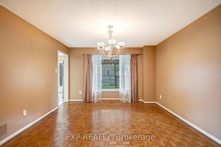 Photo 11 at 2138 The Chase, Central Erin Mills, Mississauga